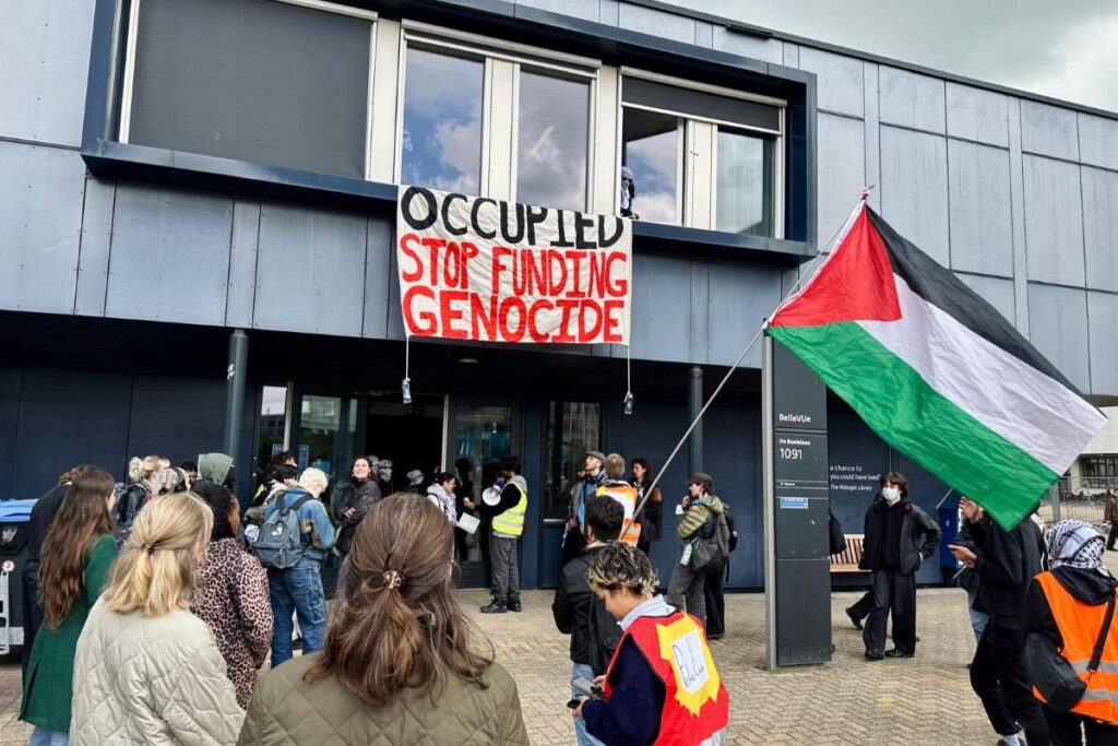 VU-gebouw weer bezet door pro-Palestinademonstranten